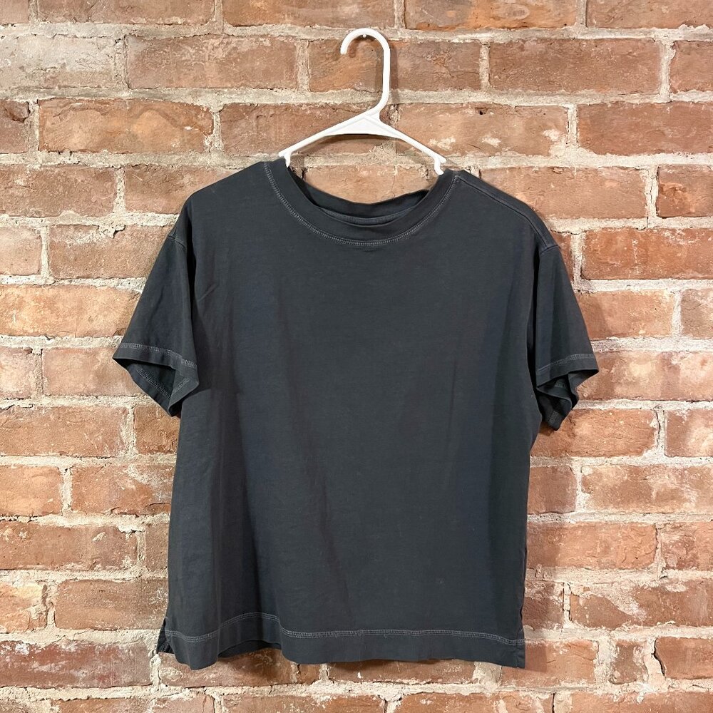 Grey Old Navy T-Shirt